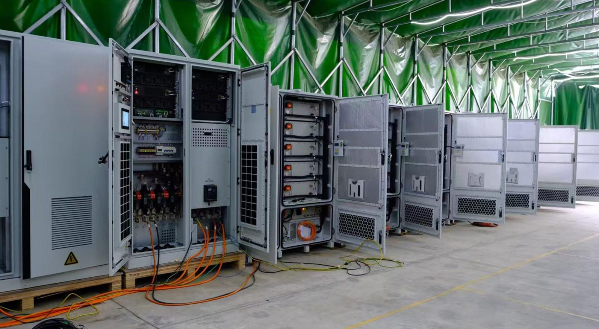 Next-Gen Rack-Mount Battery Modules: 57.6V LiFePO₄ Packs for 21” Enclosures 2 Next-Gen Rack-Mount Battery Modules: 57.6V LiFePO₄ Packs for 21” Enclosures