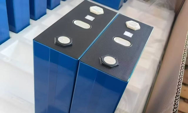 How to Activate a Solar Energy Storage LiFePO4 Battery: Step-by-Step DIY Safety Instructions 3 How to Activate a Solar Energy Storage LiFePO4 Battery: Step-by-Step DIY Safety Instructions